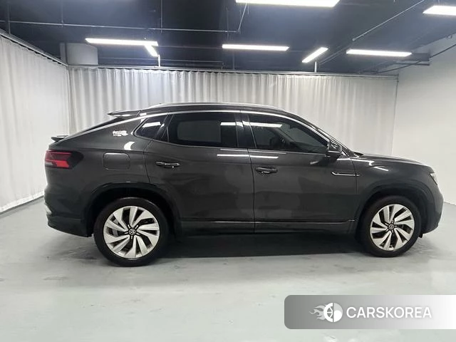 Volkswagen Tayron 2022 Черный из Китая, фото 2