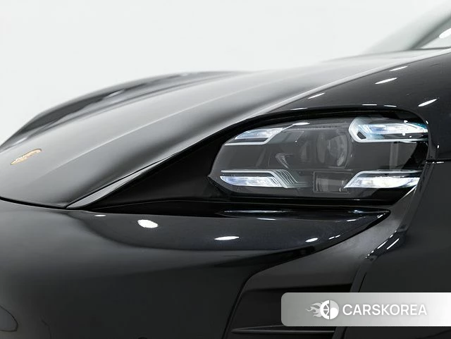 Porsche Taycan 2024 Черный из Кореи, фото 2