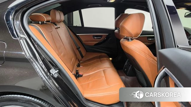 BMW 3 Series (F30) 2018 Черный из Кореи, фото 2