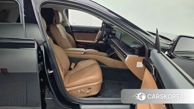 Hyundai Grandeur Hybrid (GN7) 2025 Черный из Кореи, фото 2