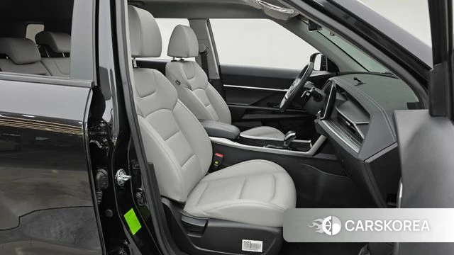 Ssangyong Torres 2024 Черный из Кореи, фото 2