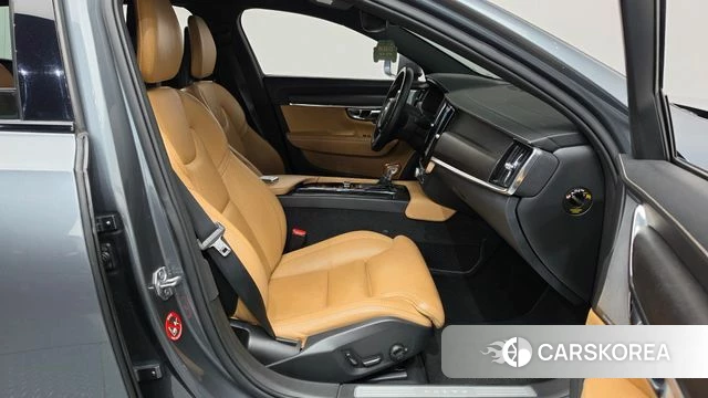 Volvo V90 Cross-Country 2018 Серый из Кореи, фото 2