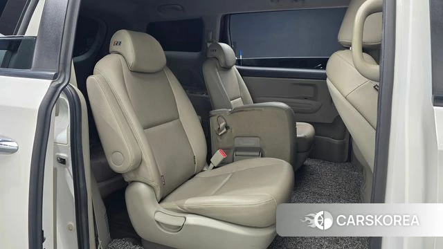 Kia The New Carnival 2019 Белый из Кореи, фото 2