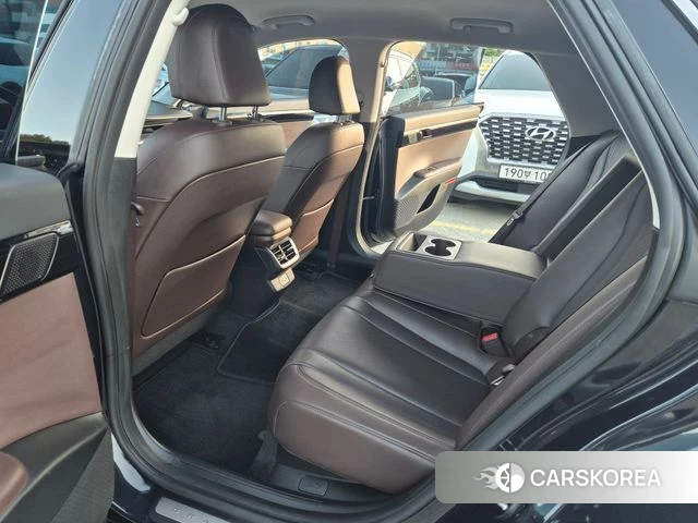 Hyundai Grandeur (GN7) 2023 Черный двухцветный из Кореи, фото 2