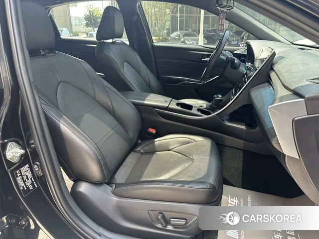 Toyota Avalon 2021 Черный из Китая, фото 2