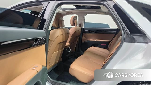 Hyundai Grandeur Hybrid (GN7) 2024 Белый из Кореи, фото 2