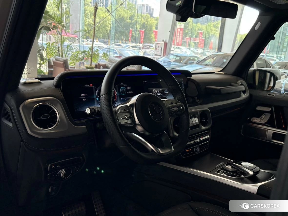 Mercedes-Benz G-Class 2023 Серебристо-серый из Китая, фото 2