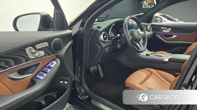 Mercedes-Benz GLC-Class X253 2023 Черный из Кореи, фото 2