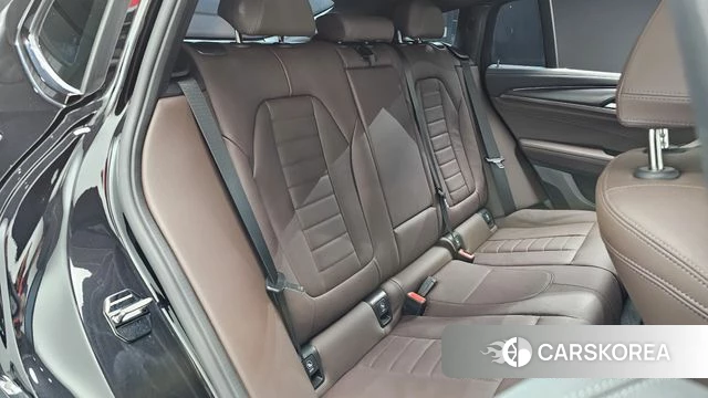 BMW X4 (G02) 2025 Черный из Кореи, фото 2