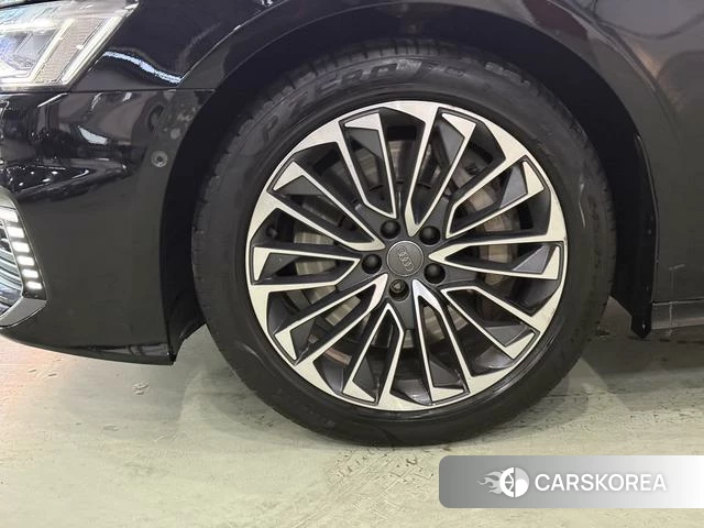 Audi A6L 2021 Черный из Китая, фото 2