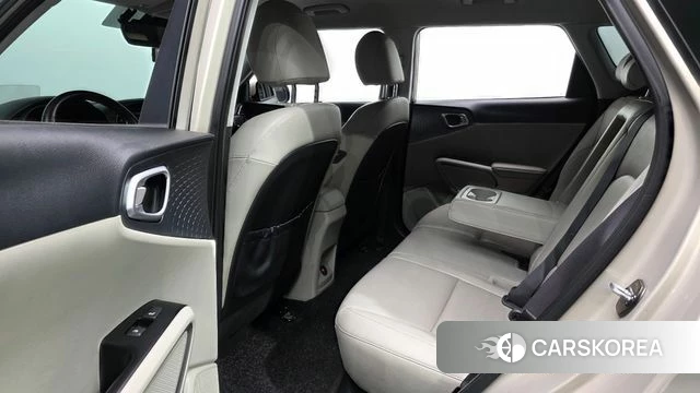 Kia Soul Booster EV 2019 Жемчужный цвет из Кореи, фото 2