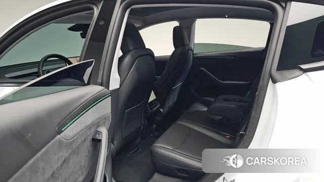 Tesla Model Y 2025 Белый из Кореи, фото 2