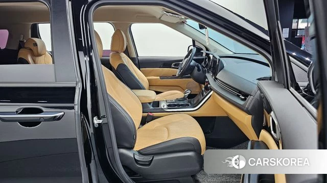Kia Carnival 4th generation 2023 Черный из Кореи, фото 2