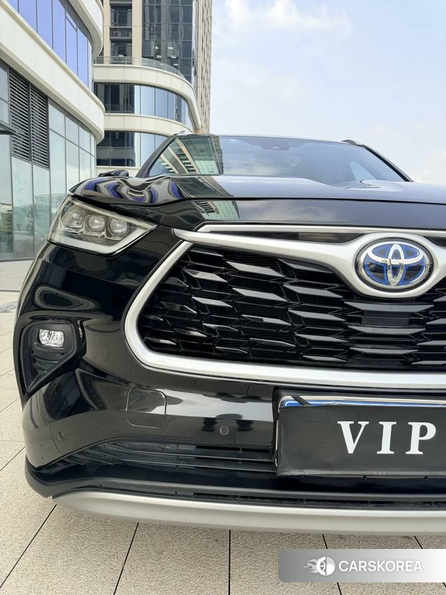 Toyota Highlander 2024 Черный из Китая, фото 2