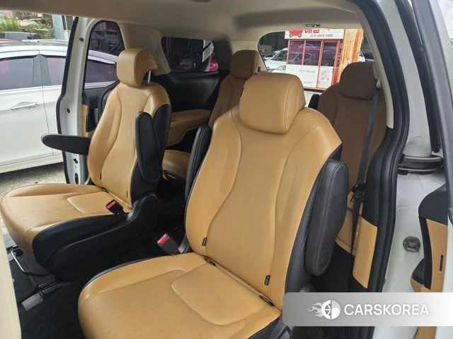 Kia Carnival 4th generation 2022 Белый из Кореи, фото 2