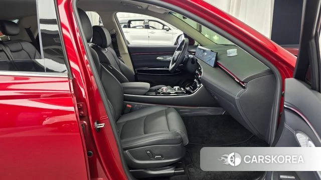 Genesis GV70 2025 Красный из Кореи, фото 2