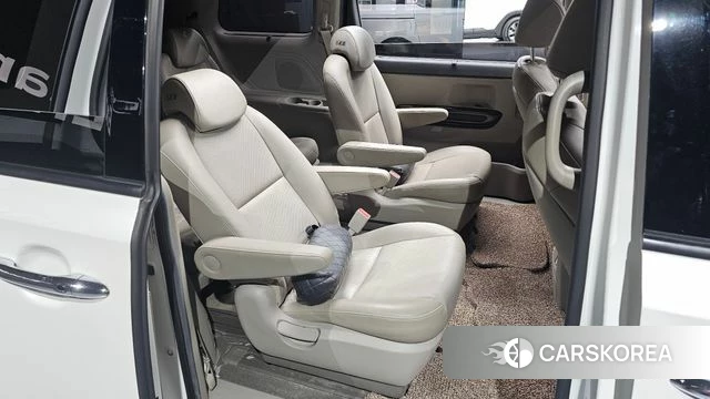 Kia The New Carnival 2019 Белый из Кореи, фото 2