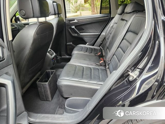 Volkswagen Tiguan second Generation 2021 Черный из Кореи, фото 2