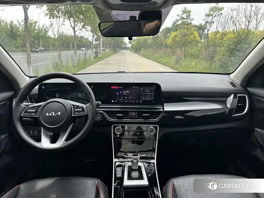 Новый Kia Seltos 2026 Белый из Китая, фото 2