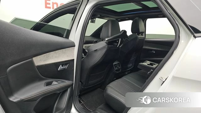 Peugeot 3008 second generation 2022 Белый из Кореи, фото 2