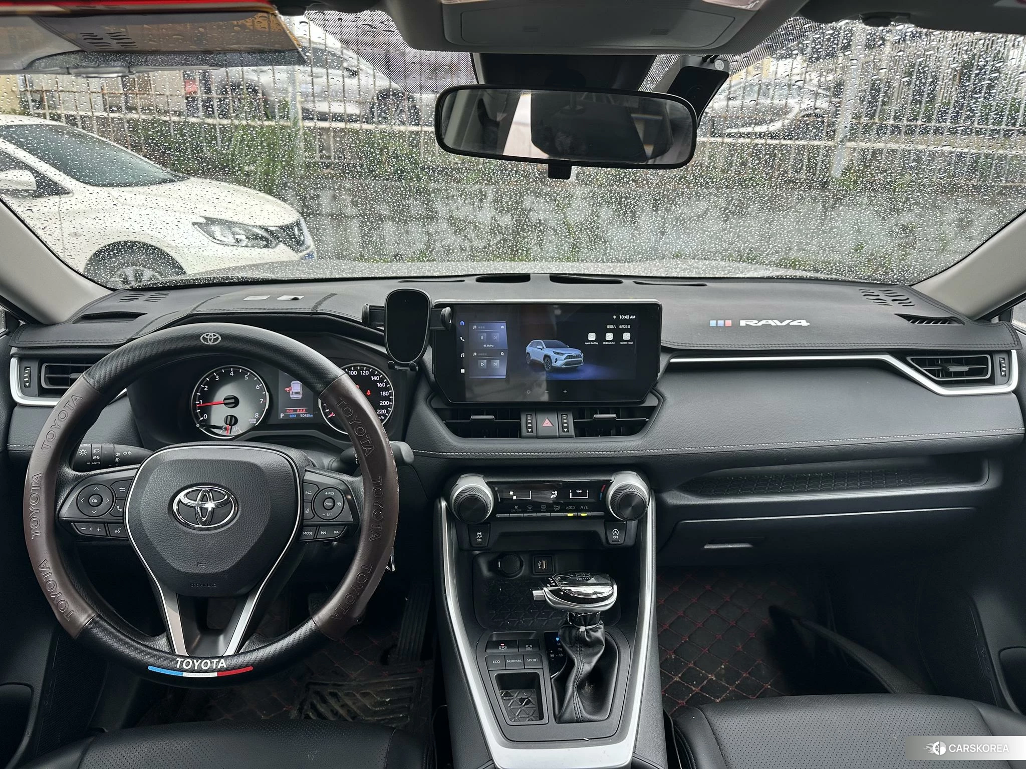 Toyota RAV4 2023 Серебристо-серый из Китая, фото 2