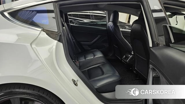 Tesla Model 3 2020 Белый из Кореи, фото 2