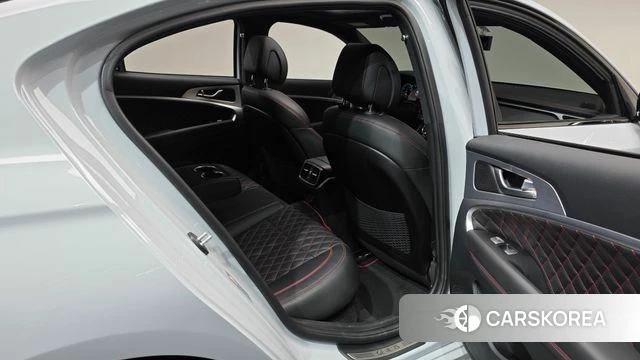 Genesis G70 2019 Серебристо-серый из Кореи, фото 2