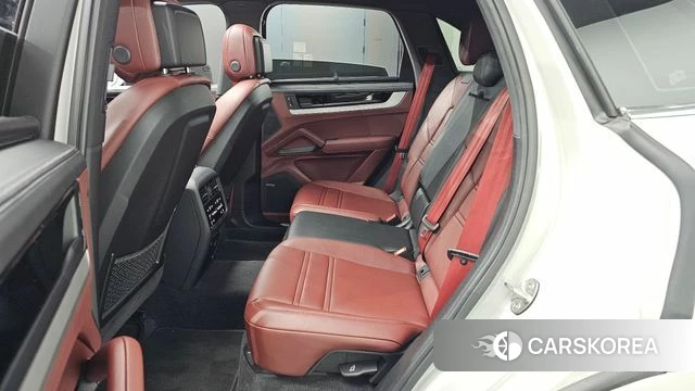 Porsche Cayenne (PO536) 2023 Серебристо-серый из Кореи, фото 2