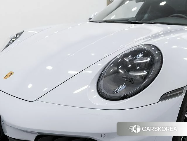Porsche 911(992) 2025 Светло-серебряный цвет из Кореи, фото 2