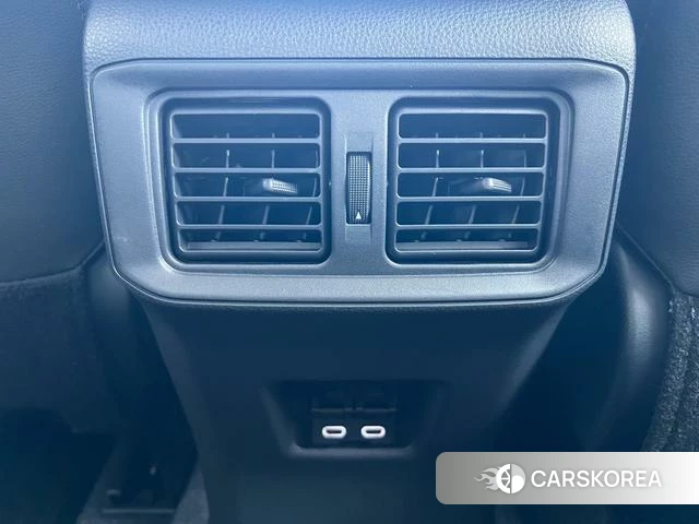 Toyota RAV4 2024 Черный из Китая, фото 2
