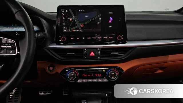 Kia The New K3 2nd generation 2023 Белый из Кореи, фото 2