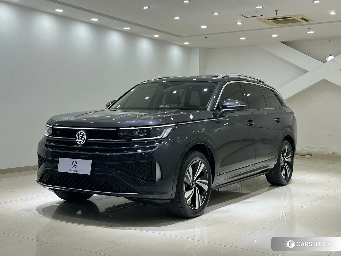 Volkswagen Tavendor 2022 Темно-серый из Китая, фото 2