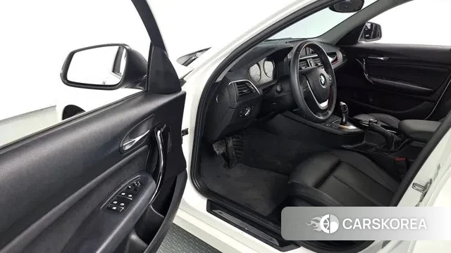 BMW 1 Series (F20) 2019 Белый из Кореи, фото 2