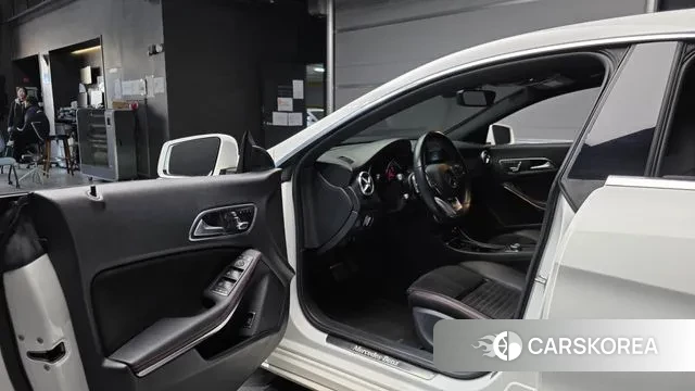 Mercedes-Benz CLA-Class C117 2018 Белый из Кореи, фото 2