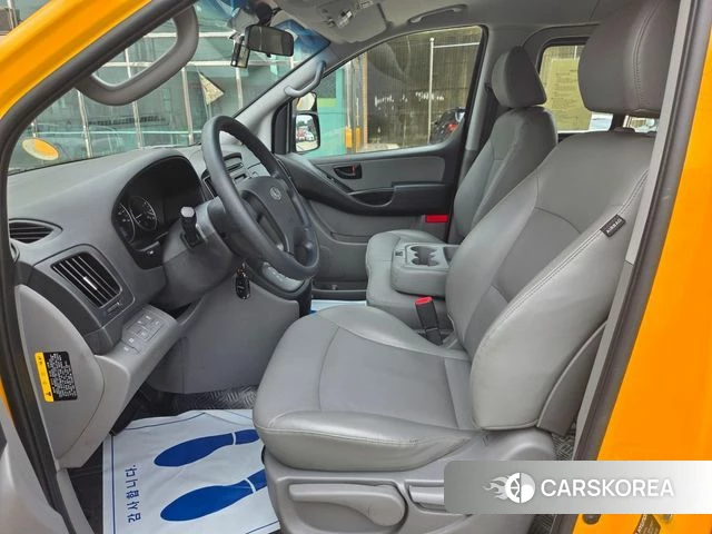 Hyundai The New Grand Starex 2018 Желтый из Кореи, фото 2