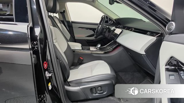 Land Rover Range Rover Evoque 2nd Generation 2025 Черный из Кореи, фото 2