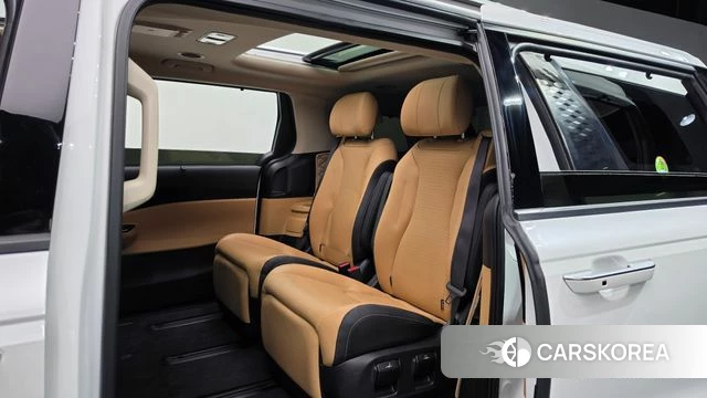 Kia Carnival 4th generation 2023 Белый из Кореи, фото 2