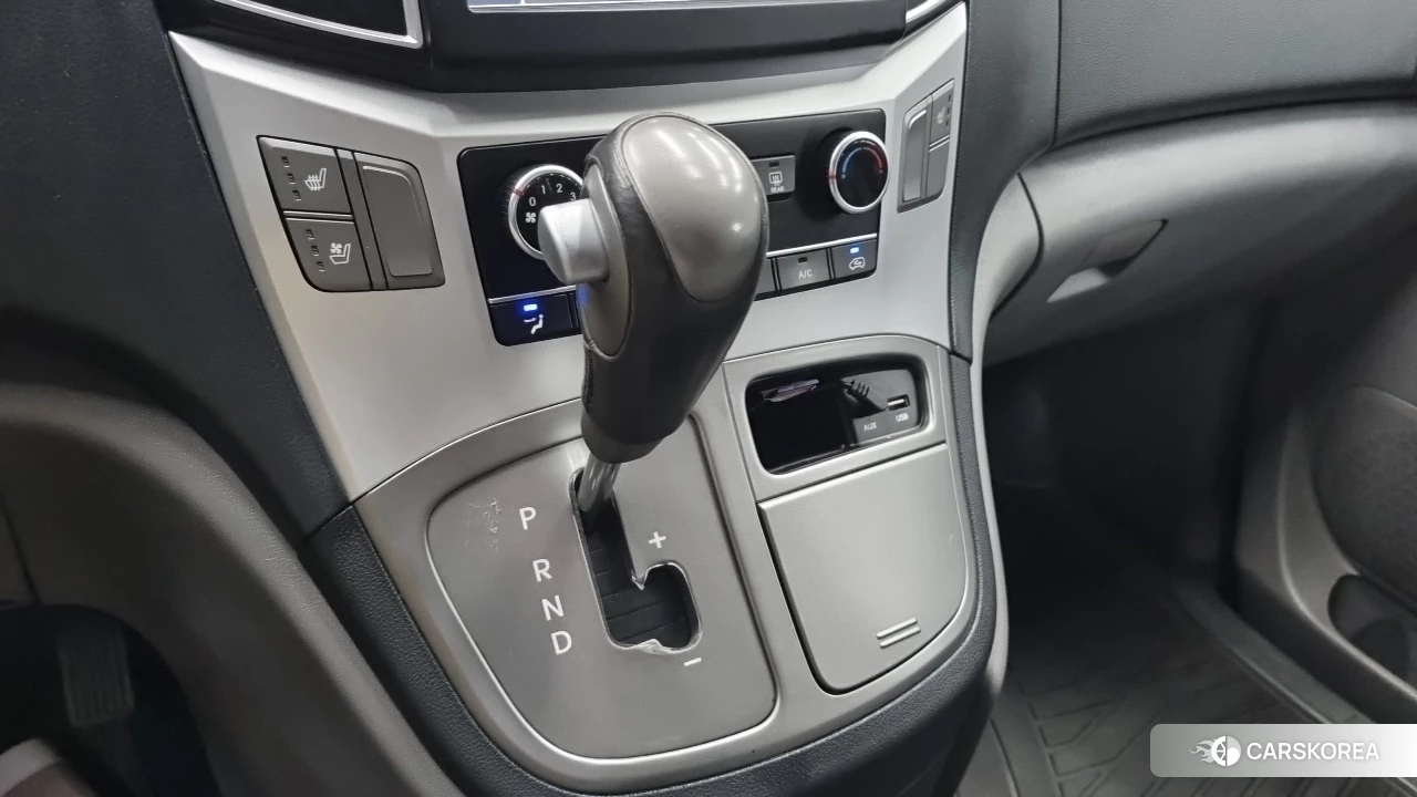 Hyundai The New Grand Starex 2018 Серебряный из Кореи, фото 2
