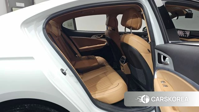 Genesis The New G70 2023 Белый из Кореи, фото 2