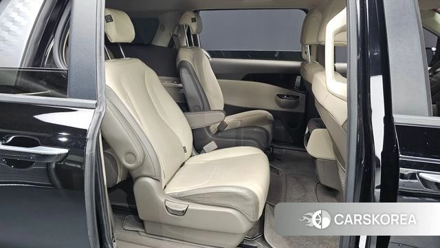 Kia Carnival 4th generation 2022 Черный из Кореи, фото 2
