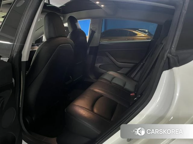 Tesla Model 3 2021 Белый из Кореи, фото 2