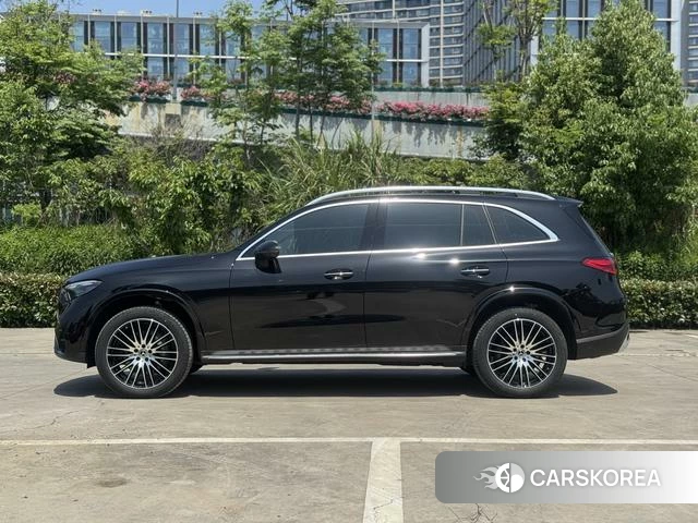 Mercedes-Benz GLC 2026 Черный из Китая, фото 2