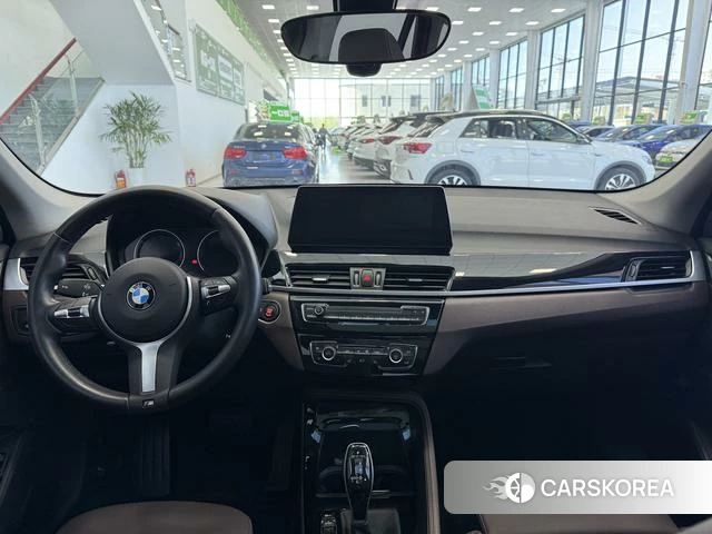 BMW X1 2021 Белый из Китая, фото 2