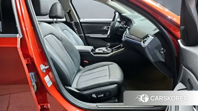 BMW 3 Series (G20) 2019 Оранжевый из Кореи, фото 2