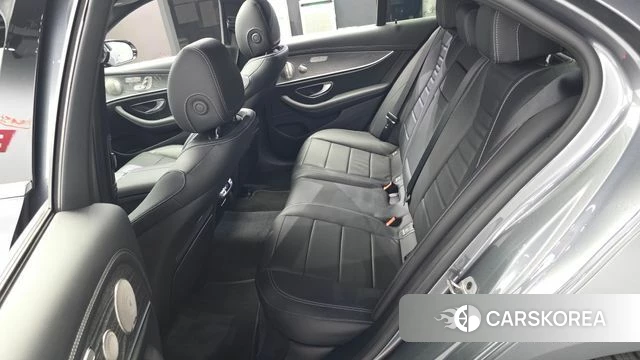 Mercedes-Benz E-Class W213 2022 Серый из Кореи, фото 2