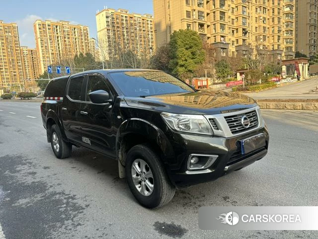 Nissan Navara 2022 Зеленый из Китая, фото 2
