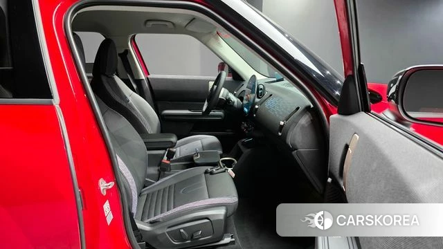 Mini Cooper Countryman Electric 3rd Generation 2025 Красный из Кореи, фото 2