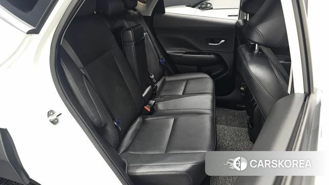 Hyundai Kona (SX2) 2024 Белый из Кореи, фото 2