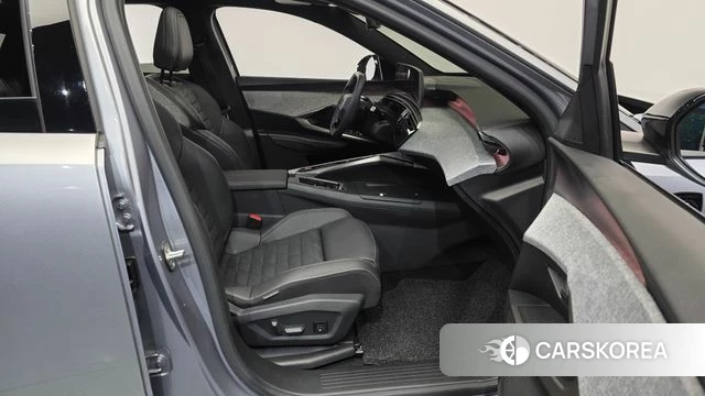 Peugeot 3008 Third generation 2025 Серебристо-серый из Кореи, фото 4