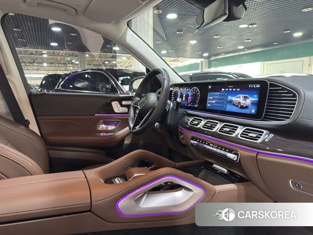 Mercedes-Benz GLE 2025 Черный из Китая, фото 2